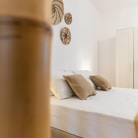 Optasia - Naxos Center 2